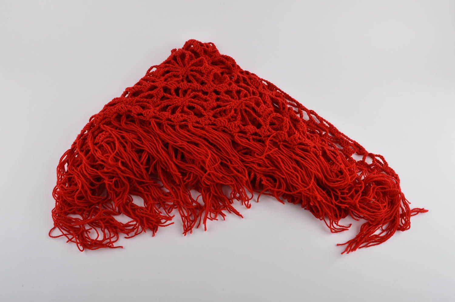 Scialle a uncinetto da donna fatto a mano sciarpa di tendenza colore rosso foto 1