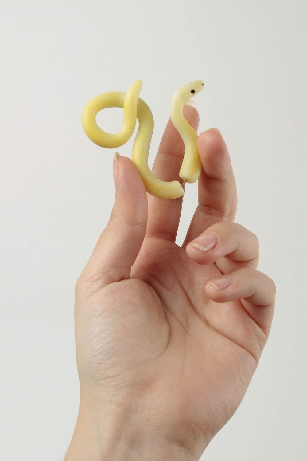 Серьги-протяжки украшение ручной работы серьги из полимерной глины Желтая змея фото 3