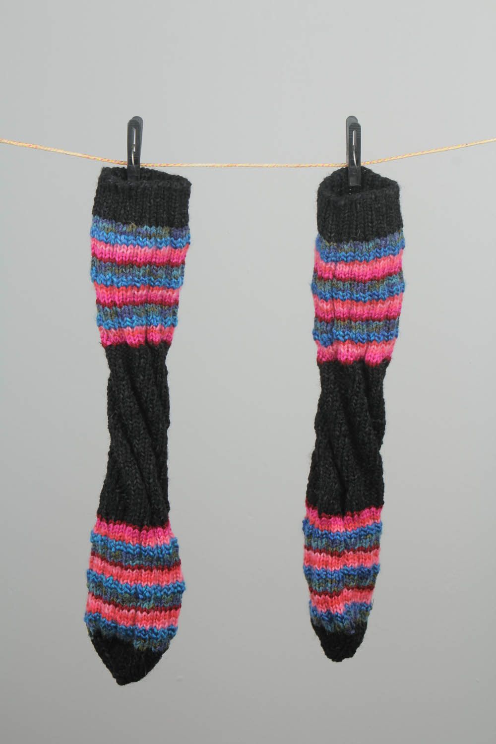 Chaussettes faites main tricotées rayées photo 1