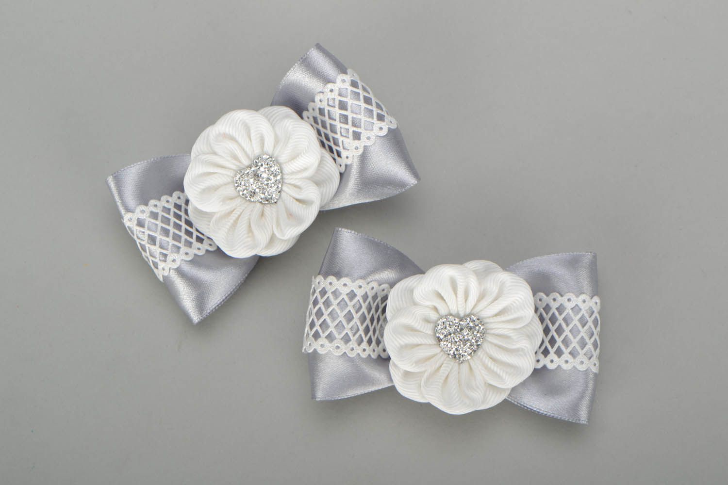 Grey hair clips with bows photo 3
