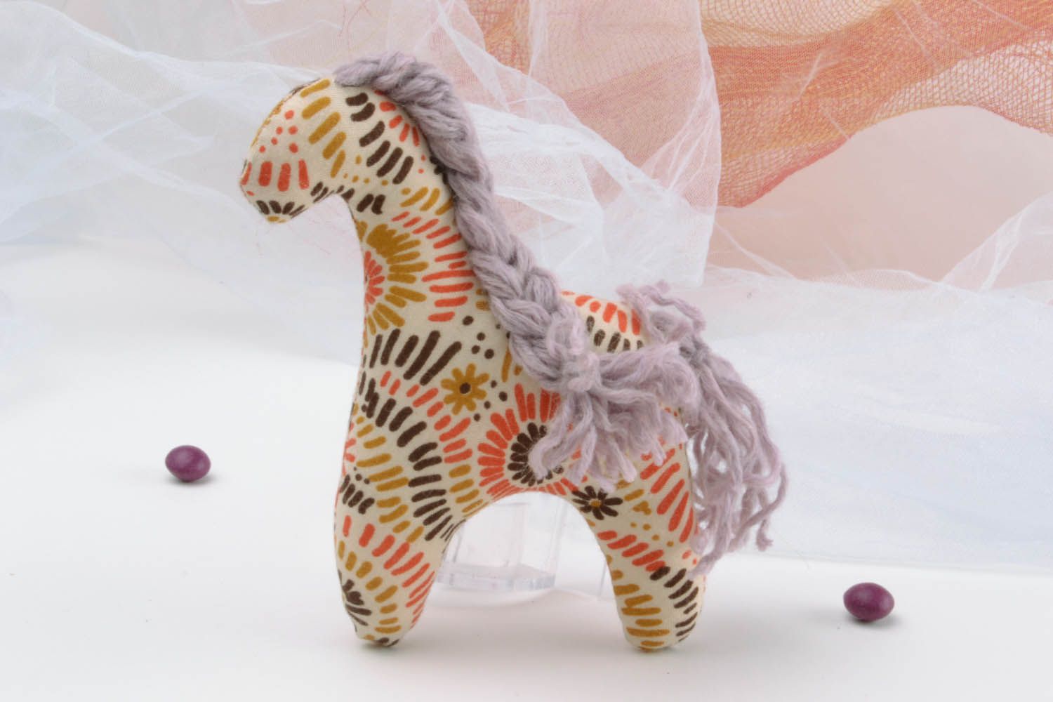 Brinquedo artesanal de tecidos naturais Cavalo foto 1