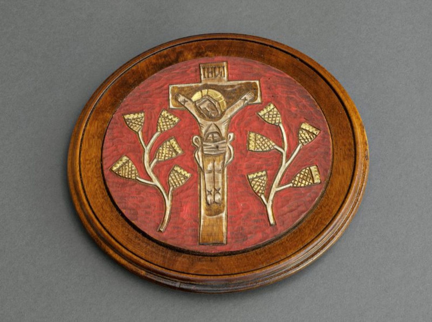 Decorative plate with an image of crucifix photo 1