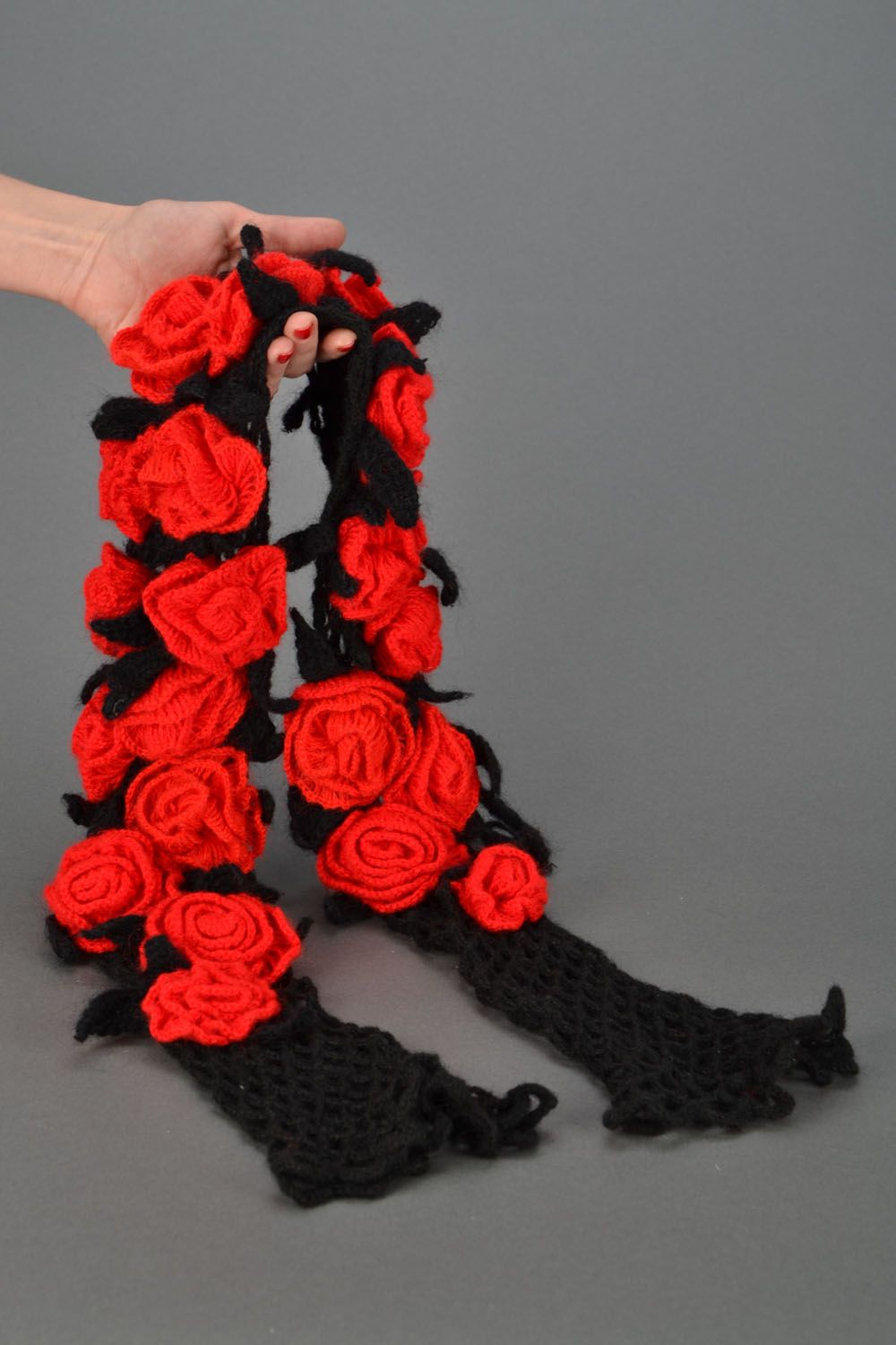 Écharpe tricot avec fleurs faite main photo 2