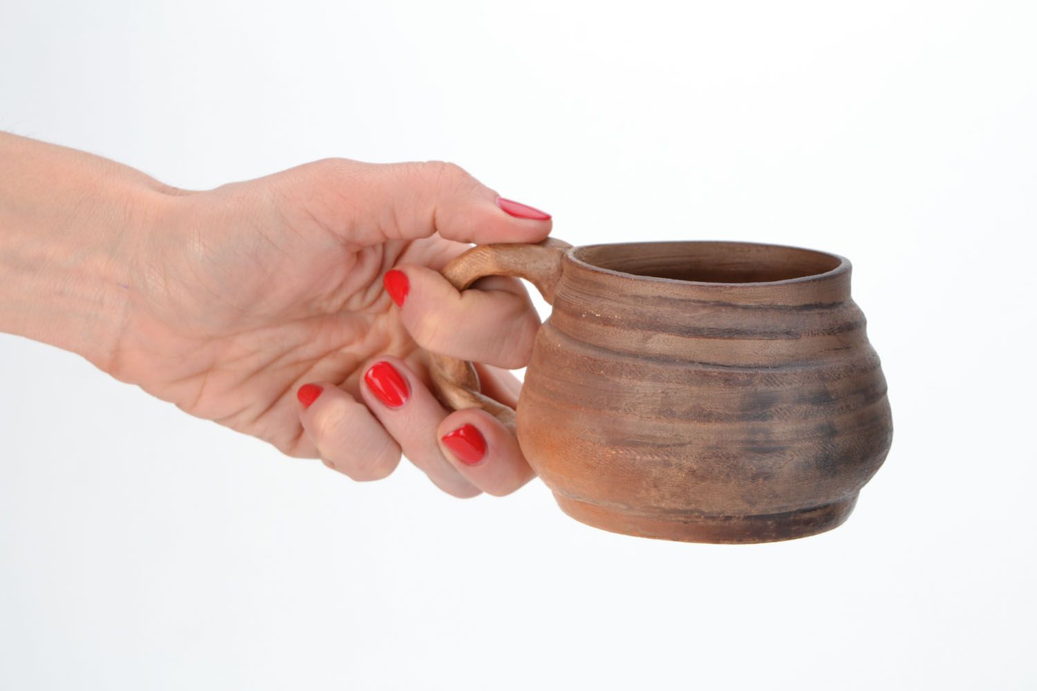 Tazza in ceramica decorativa fatta a mano calice in argilla utensili da cucina
 foto 2