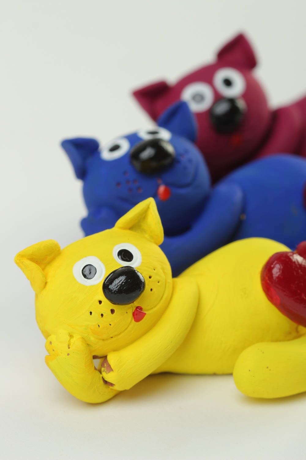 Handmade beautiful set of statuettes 3 colorful cats ceramic figurines photo 3
