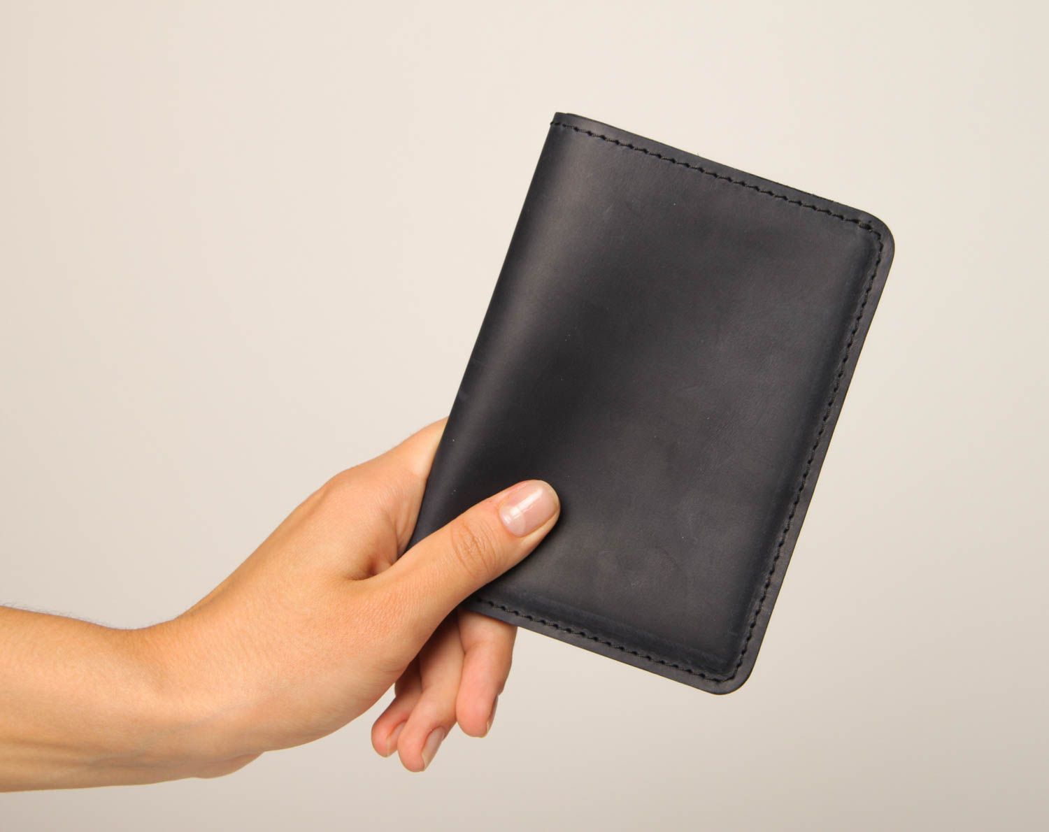 Черный кошелек ручной работы кожаный кошелек для документов кожаный аксессуар фото 4