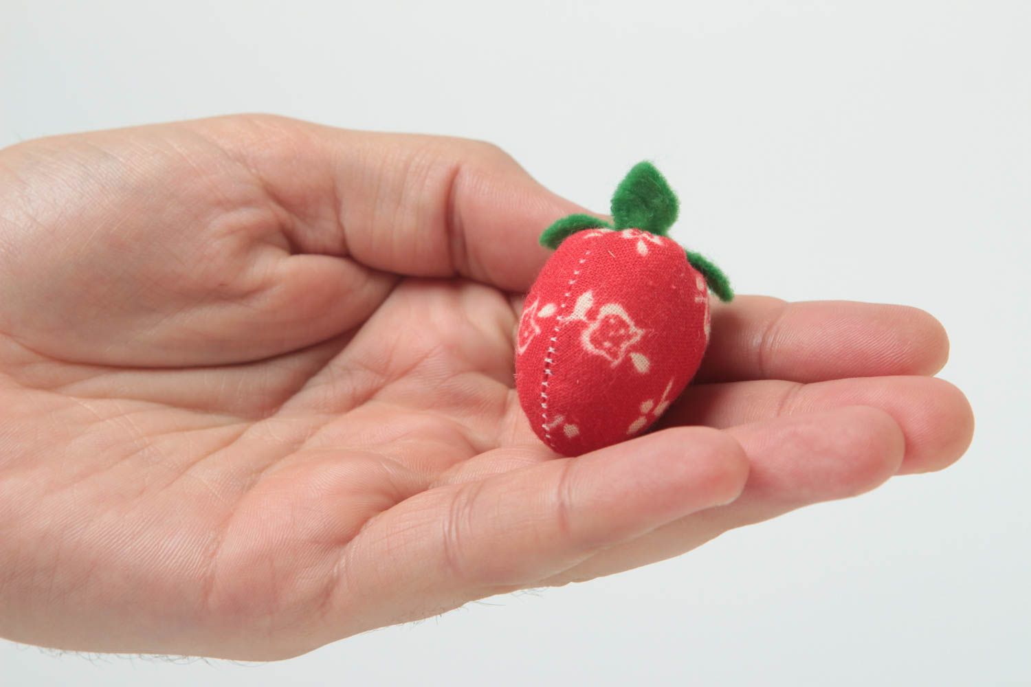 Peluche fraise fait main Doudou original coton feutre Jouet pour enfant photo 5