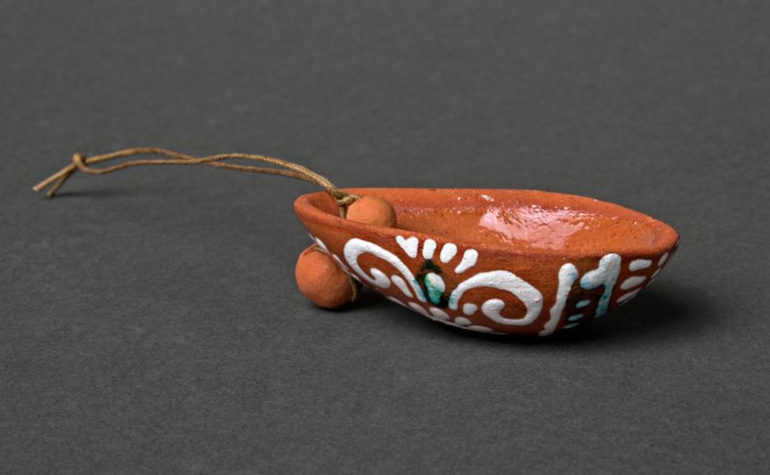 Campanello uovo in ceramica fatto a mano Pendente amuleto Decorazioni di casa
 foto 2