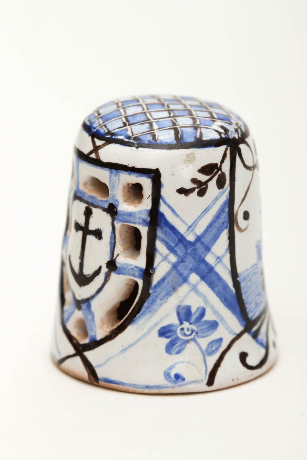 Handmade Deko Keramik Figur originelles Geschenk Deko Idee Haus Fingerhut foto 2