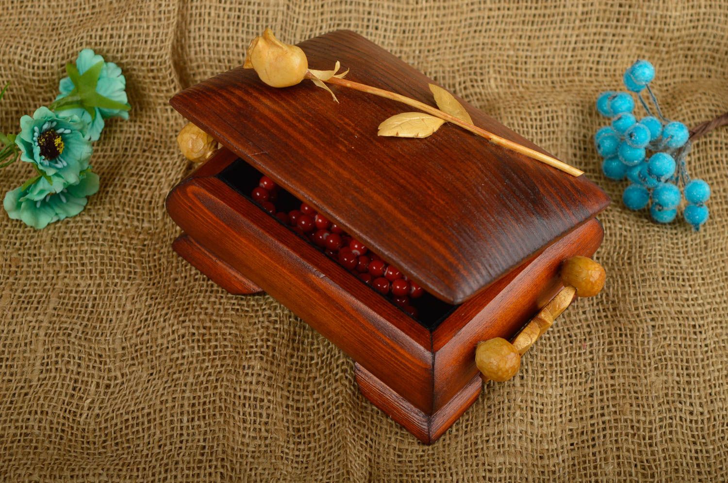 Handmade Holzkiste mit Deckel Schmuck Dose Schatulle aus Holz mit Verzierung foto 1