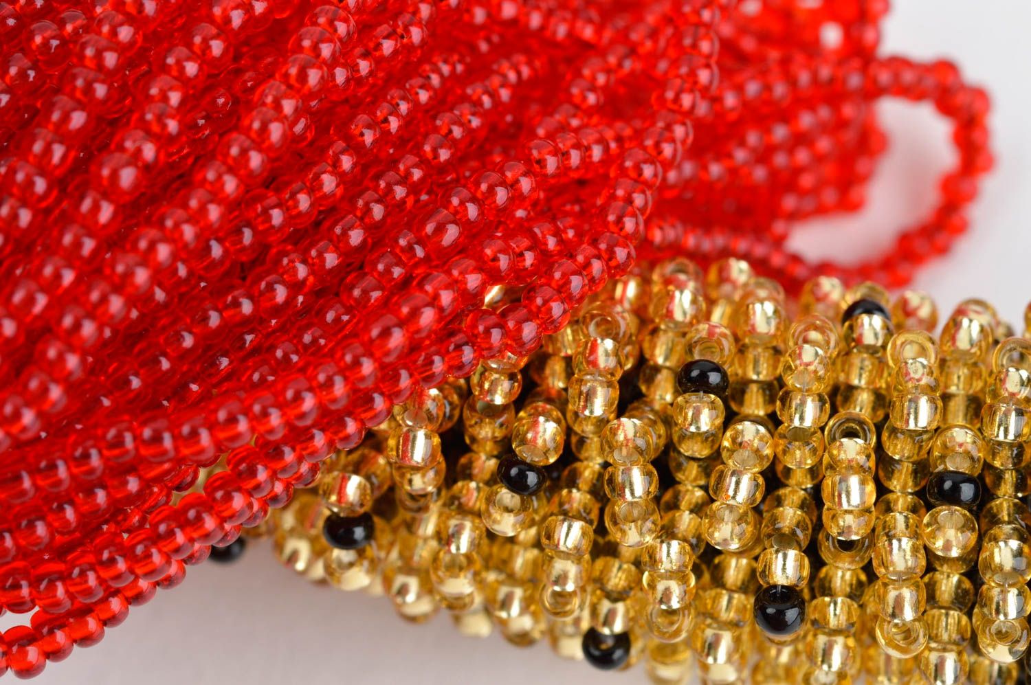 Orecchini e collana fatti a mano gioielli da donna di perline colore rosso nero
 foto 5