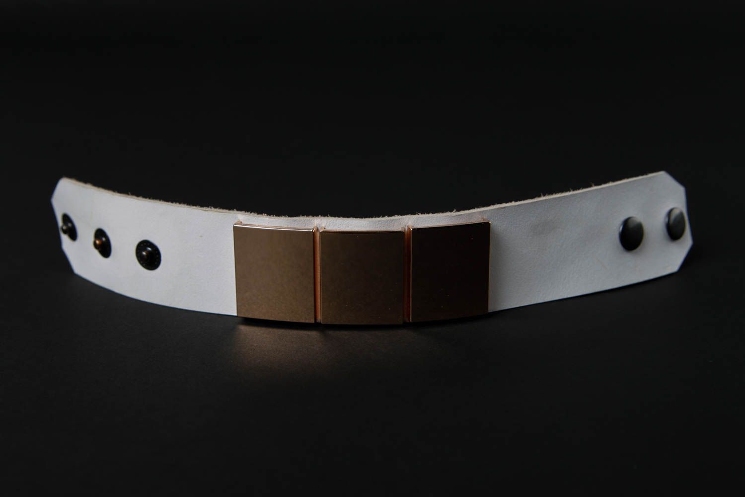 Модный браслет украшение из кожи ручной работы широкий браслет белый с металлом фото 3
