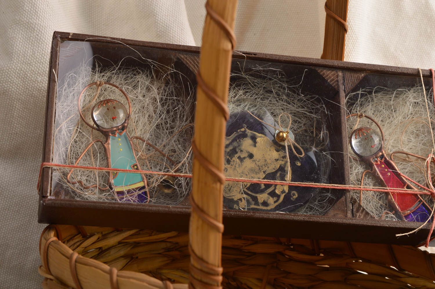 Стеклянные подвески для дома в коробочке набор из 3 изделий ангелы и сердце ручная работа фото 1