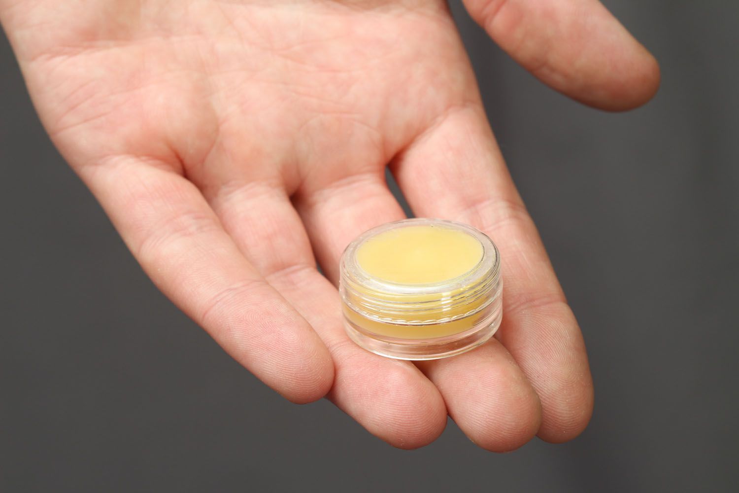 Solid perfume with citrus notes photo 2