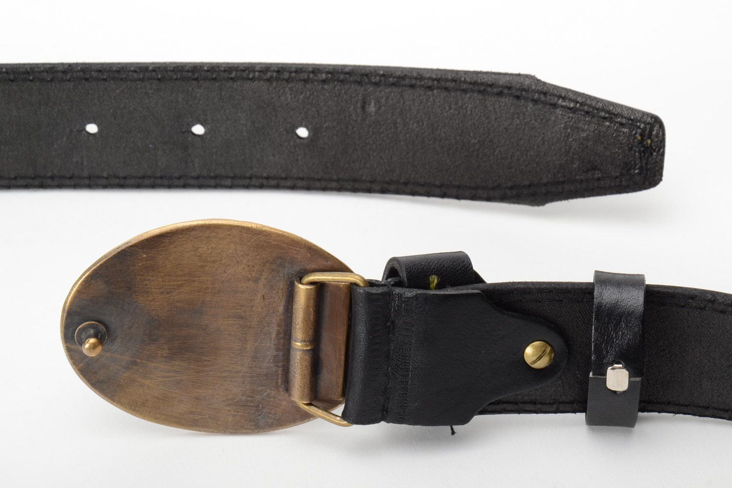 Cinturón de cuero natural negro con hebilla de metal para hombre hecho a mano   foto 3