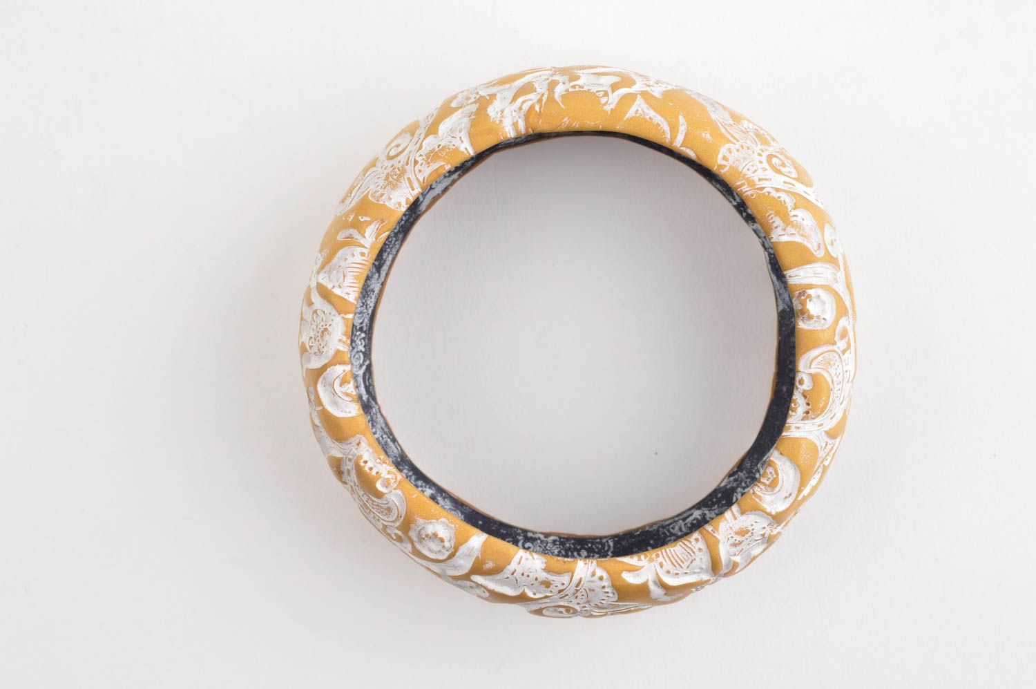 Bracelet large Bijou fait main beige en pâte polymère à motif Cadeau pour femme photo 4