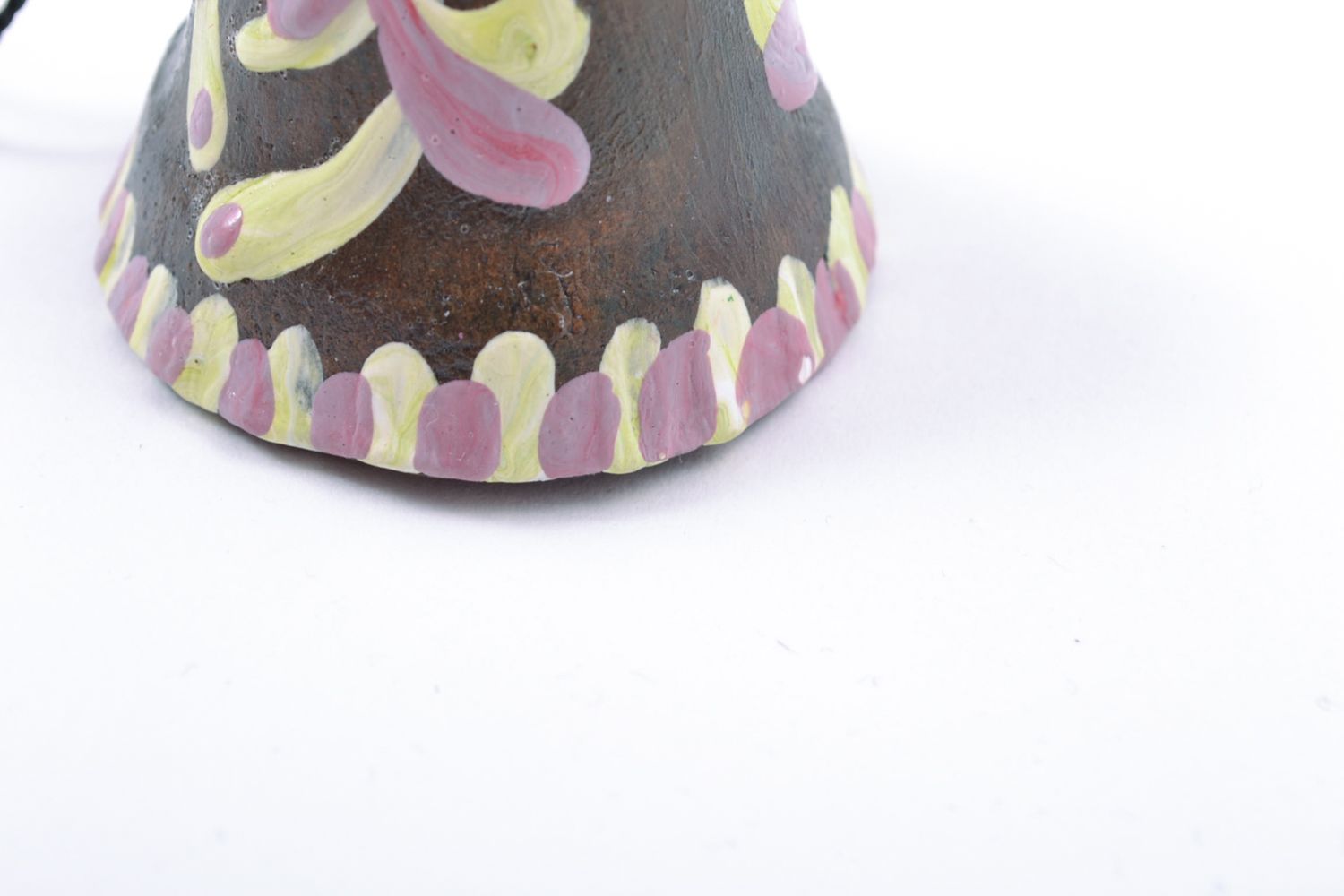 Petite clochette décorative à suspendre en céramique peinte faite main photo 4