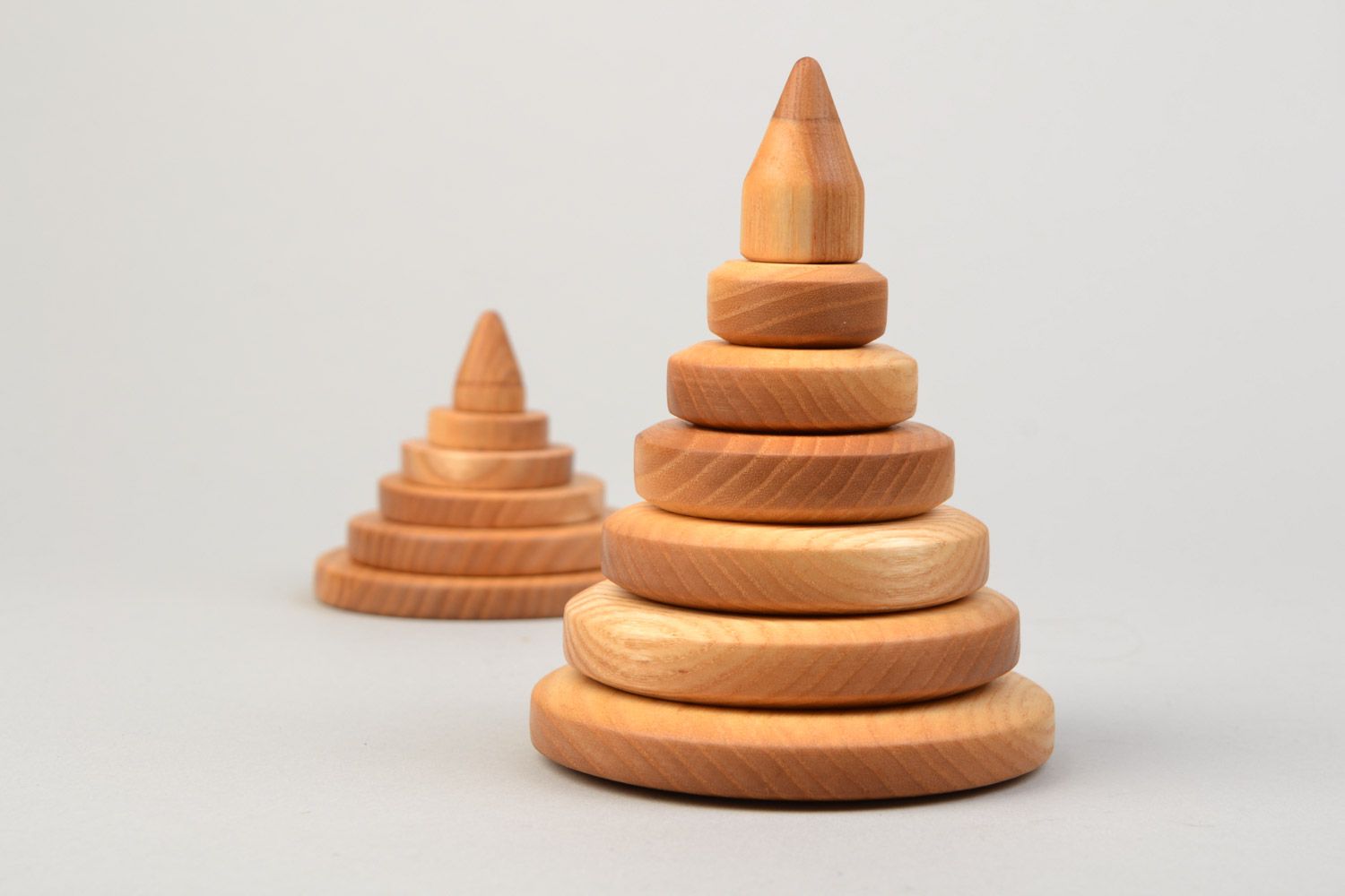 Handmade educational wooden toy pyramid for children 5 elements photo 4