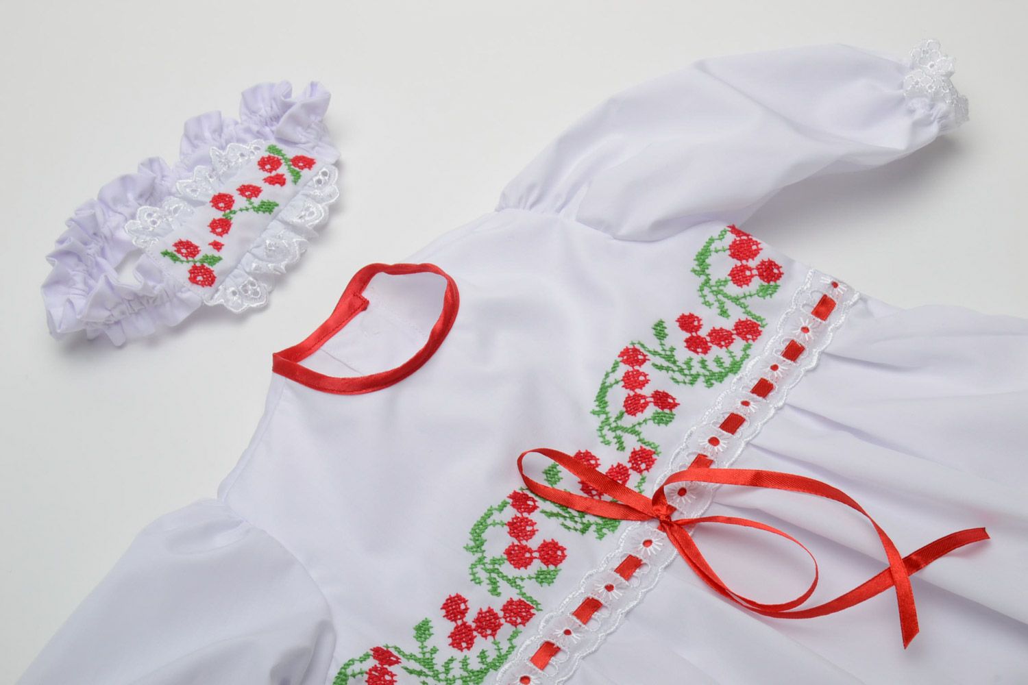 Комплект одежды для девочки пинетки платье штаны чепчик и повязка ручной работы фото 5