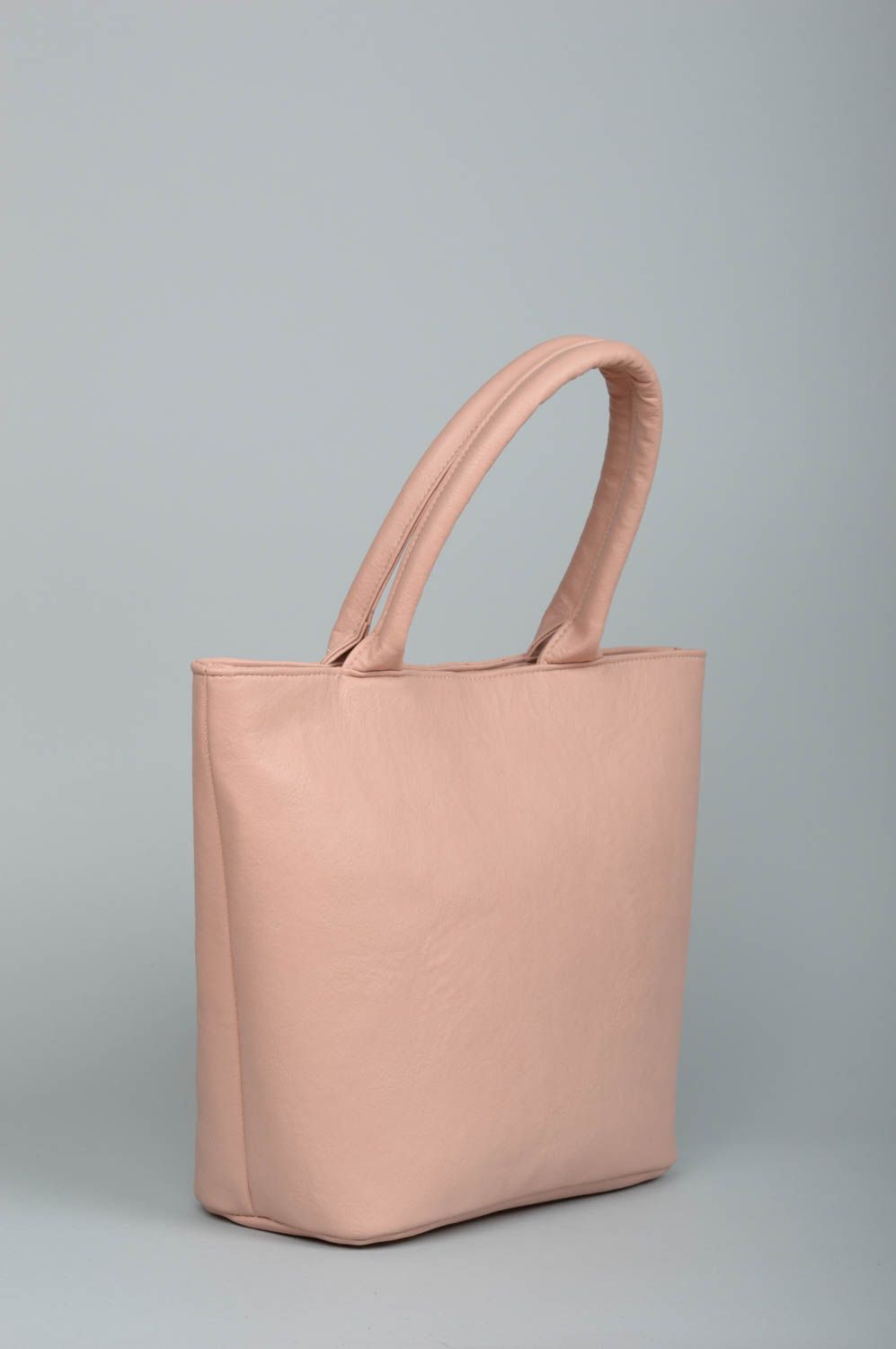Сумка ручной работы сумка на плечо сумка из кожзама нежно-розовая большая фото 3