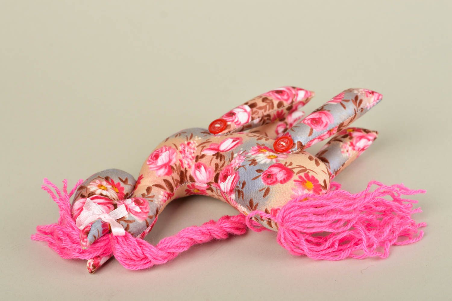 Игрушка ручной работы игрушка лошадка розовая с цветами декоративная игрушка фото 2