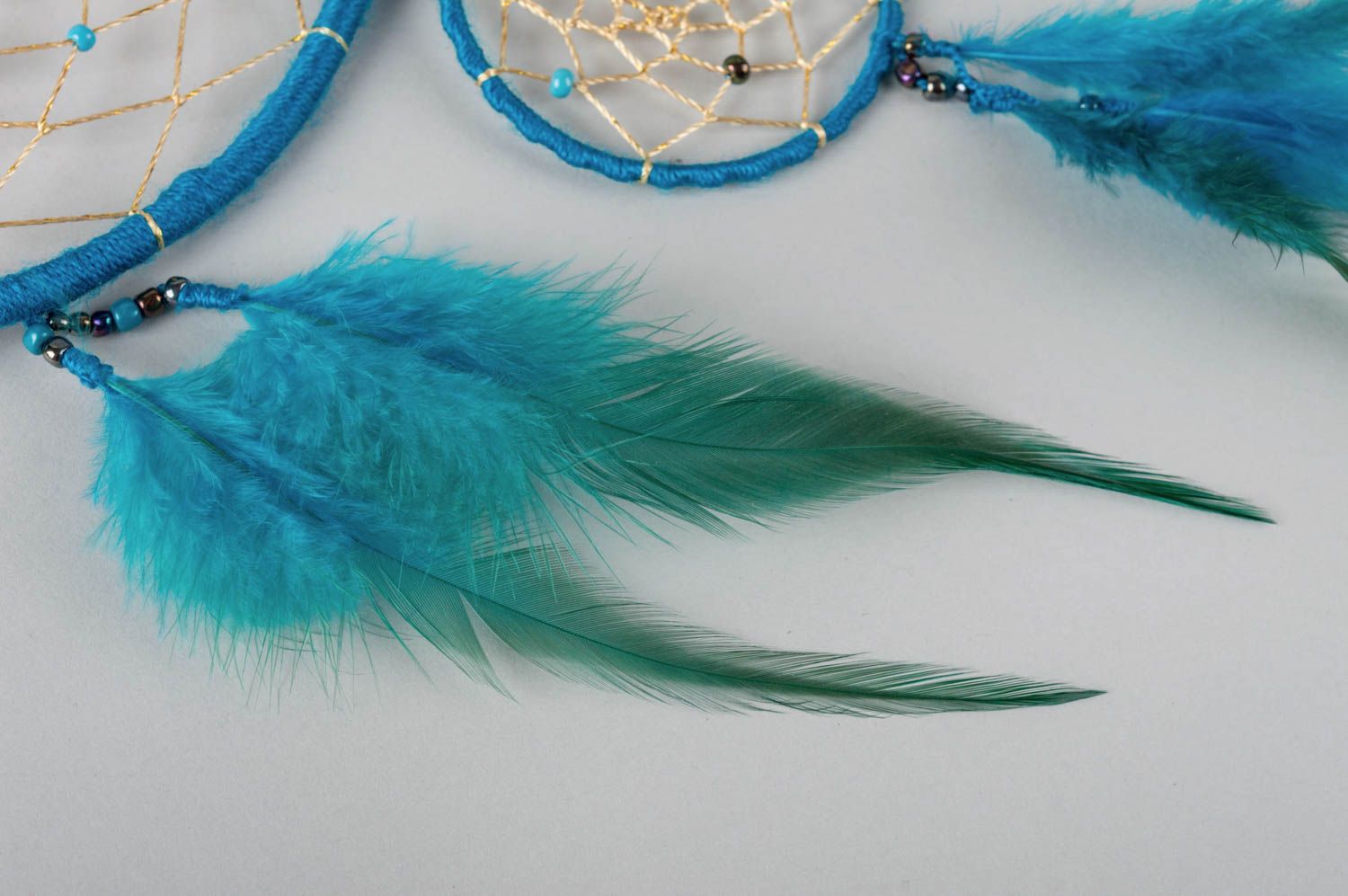 Cazador de sueños de plumas hecho a mano para decorar la casa amuleto protector  foto 5