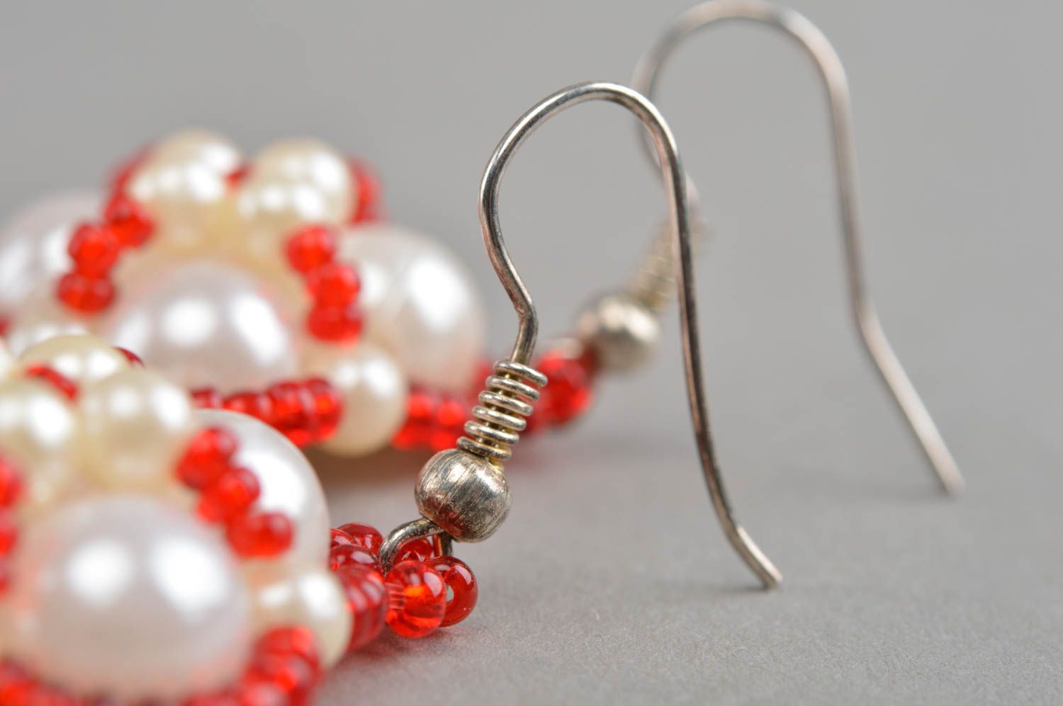 Handmade beaded earrings red and white accessories unusual designer jewelry photo 4