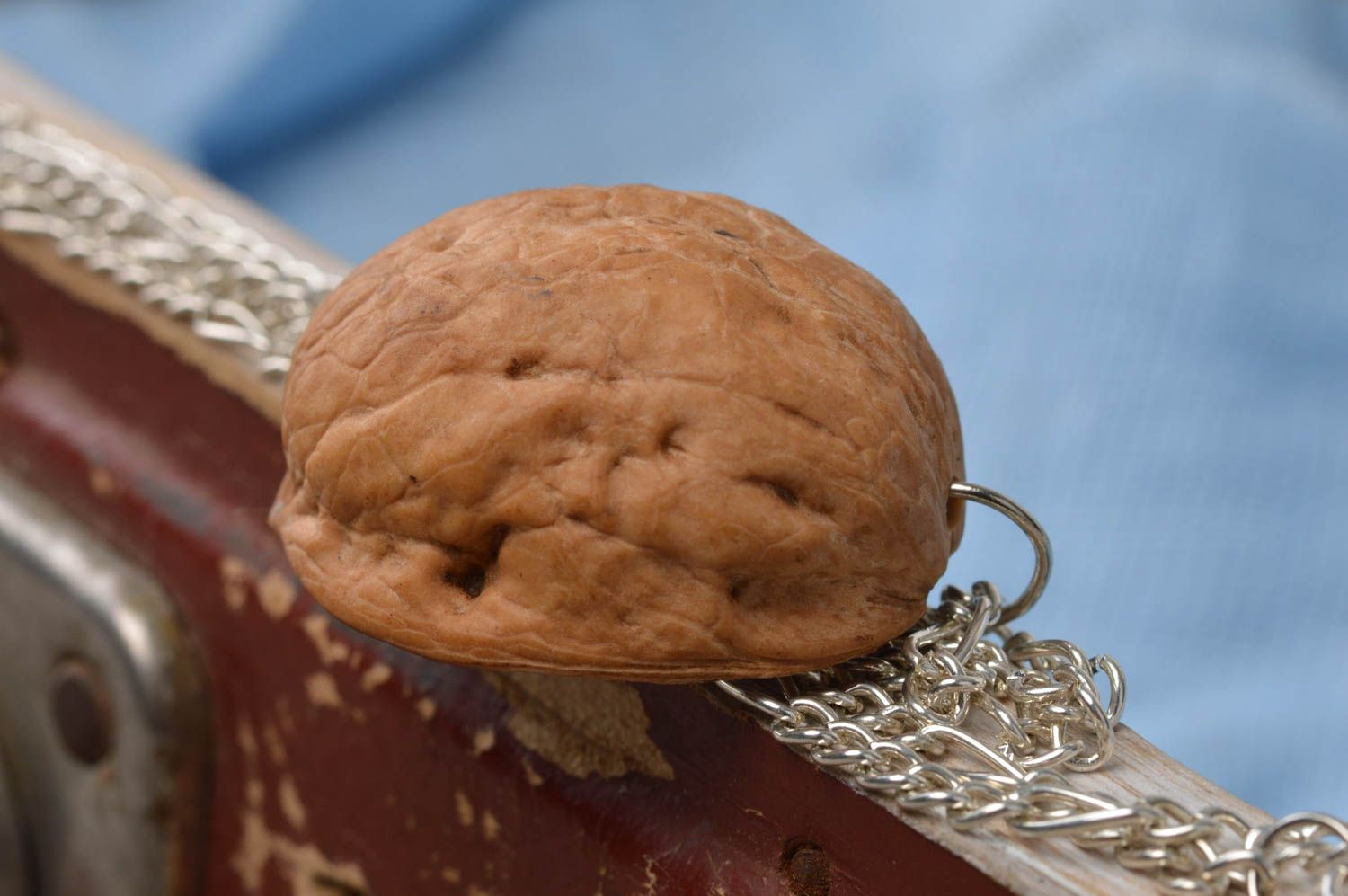 Pendentif fait main en noix avec coquillage résine époxy original Brise marine photo 4