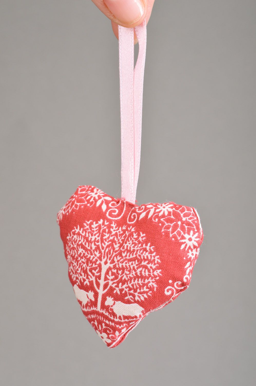 Handmade decorative wall hanging pincushion heart sewn of cotton with ribbon  photo 3