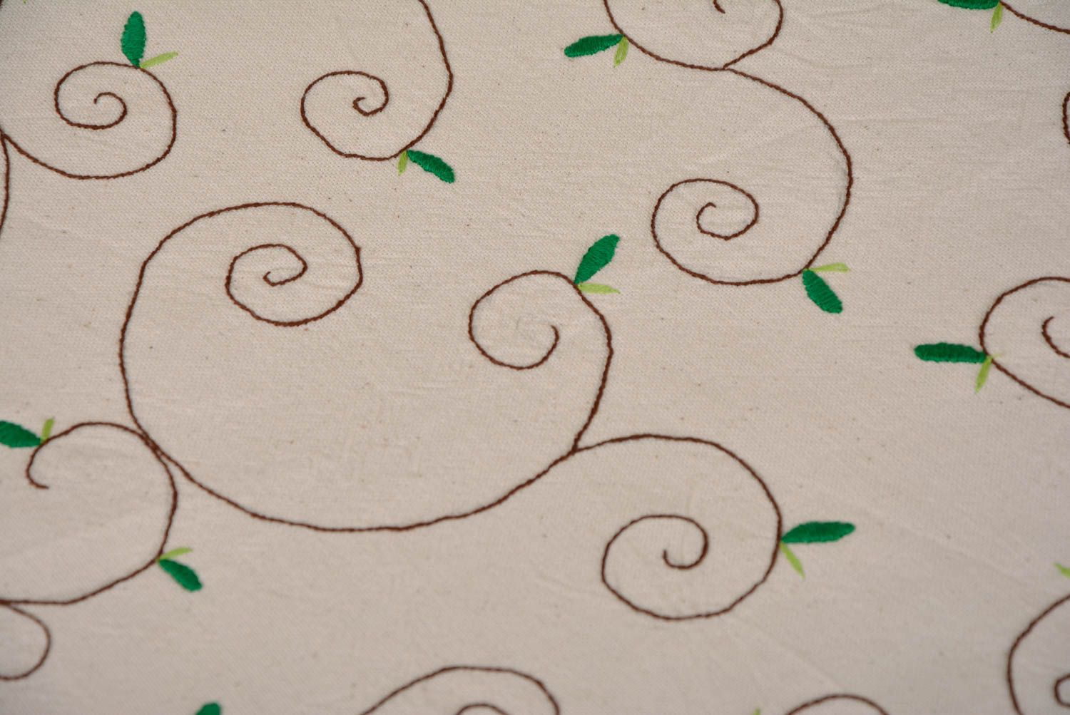 Textil Tischdecke mit Stickerei aus Halbleinen schön originell handmade foto 3