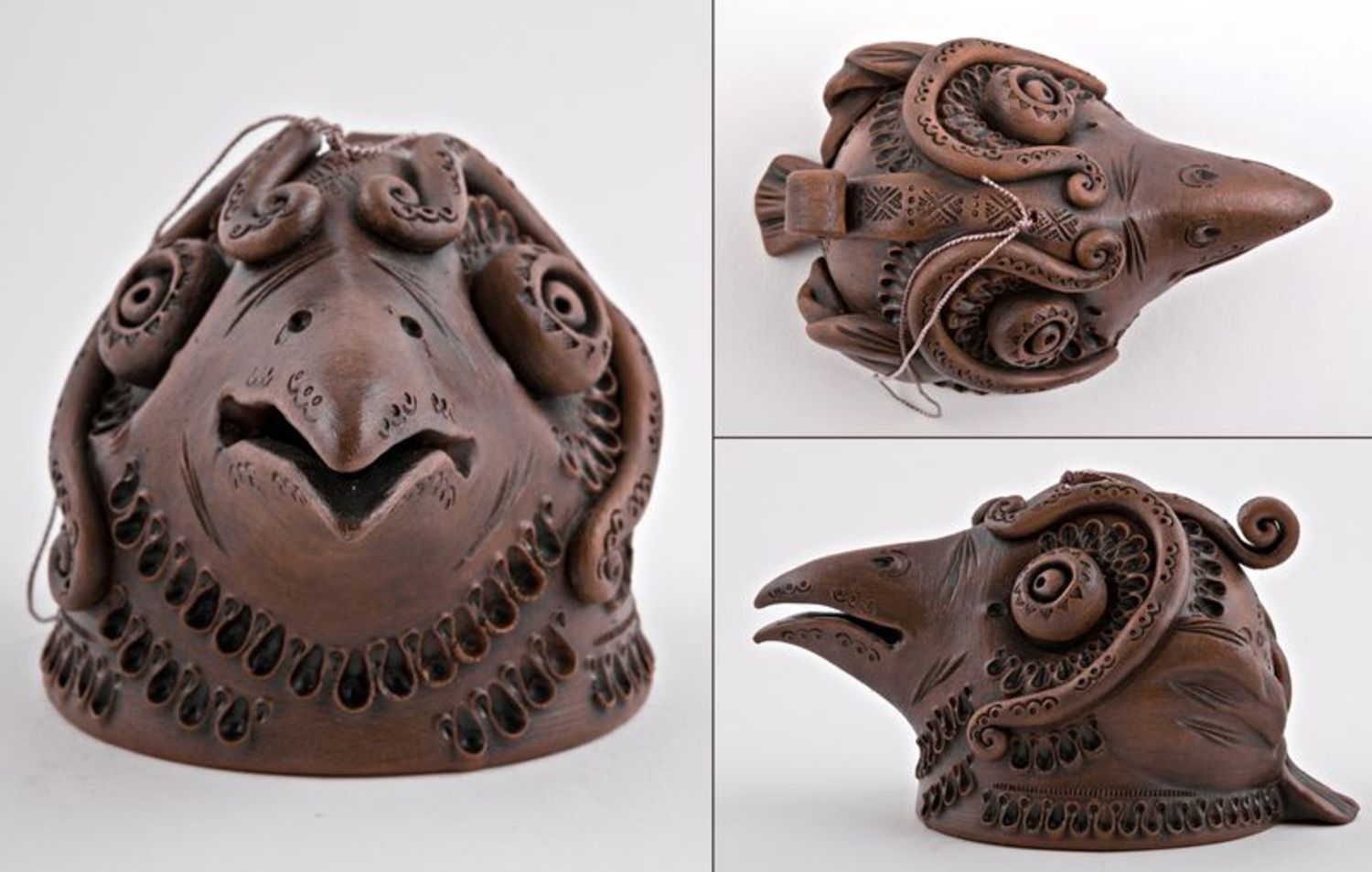 Campanello d'autore in ceramica fatto a mano a forma di corvo in argilla
 foto 2