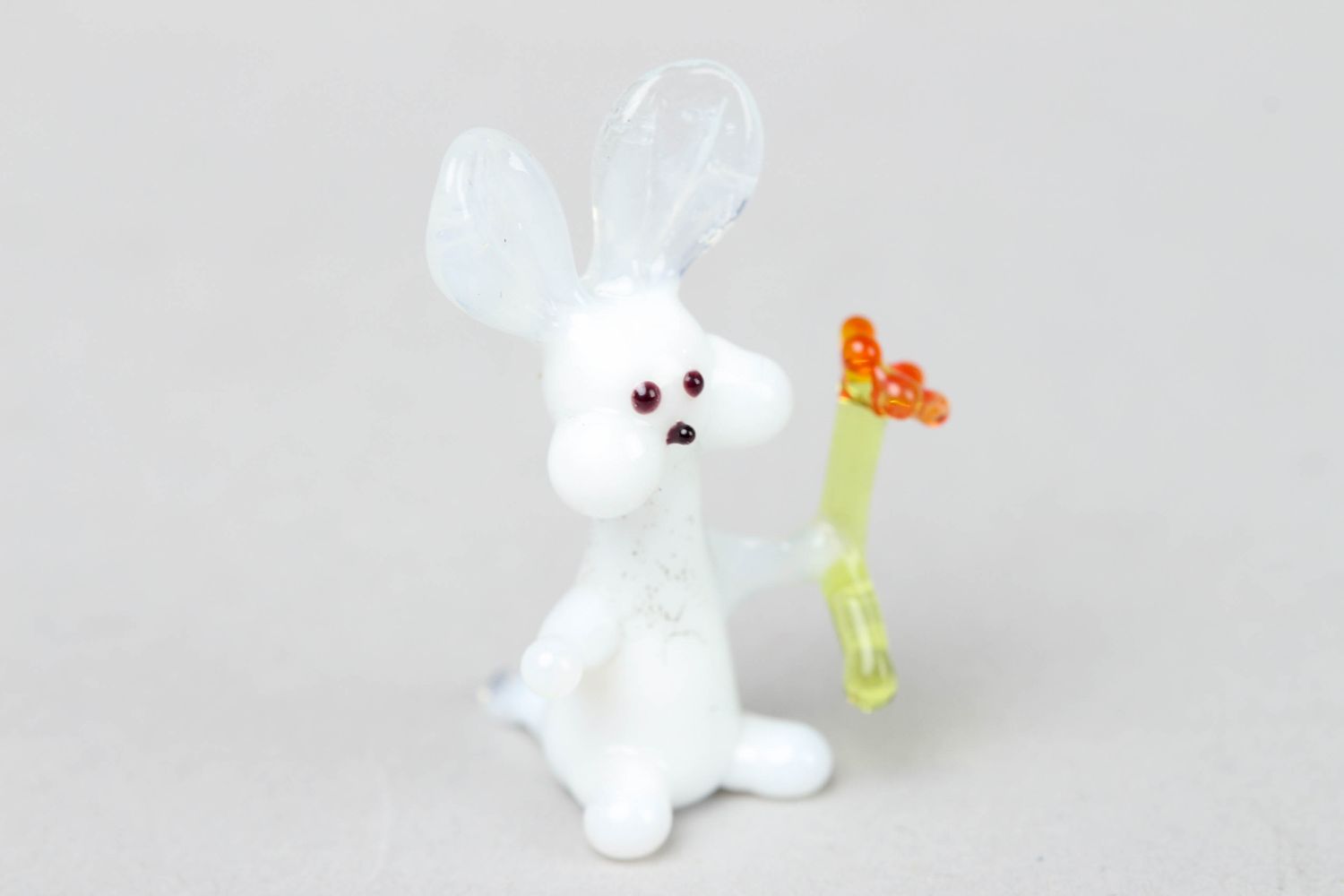 Figurine en verre au chalumeau en forme de lièvre blanc faite main photo 1