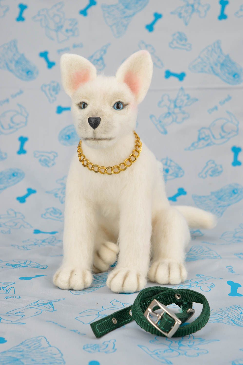 Peluche décorative chien Jouet en laine fait main design Cadeau enfant photo 1