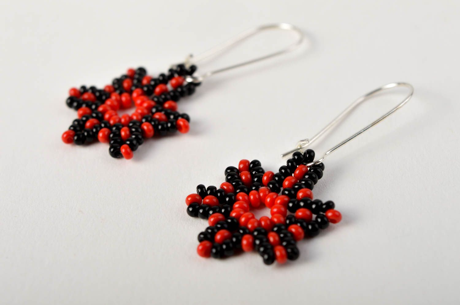 Handmade beautiful beaded earrings unusual red earrings elegant accessory photo 2