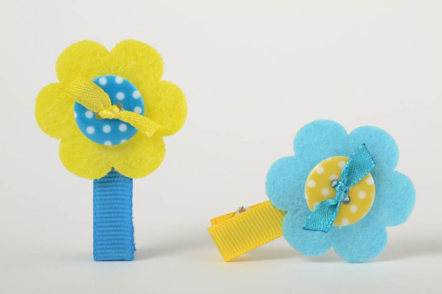 Bright handmade stylish hair clips in the shape of flowers for girls 2 pieces photo 2