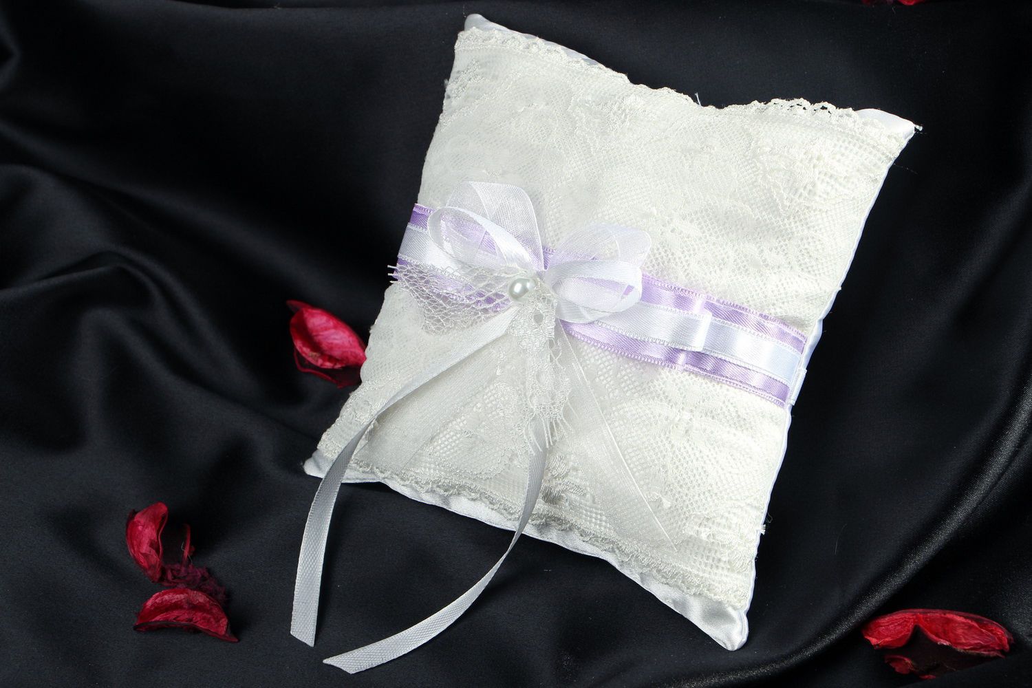 Pillow for wedding rings photo 4