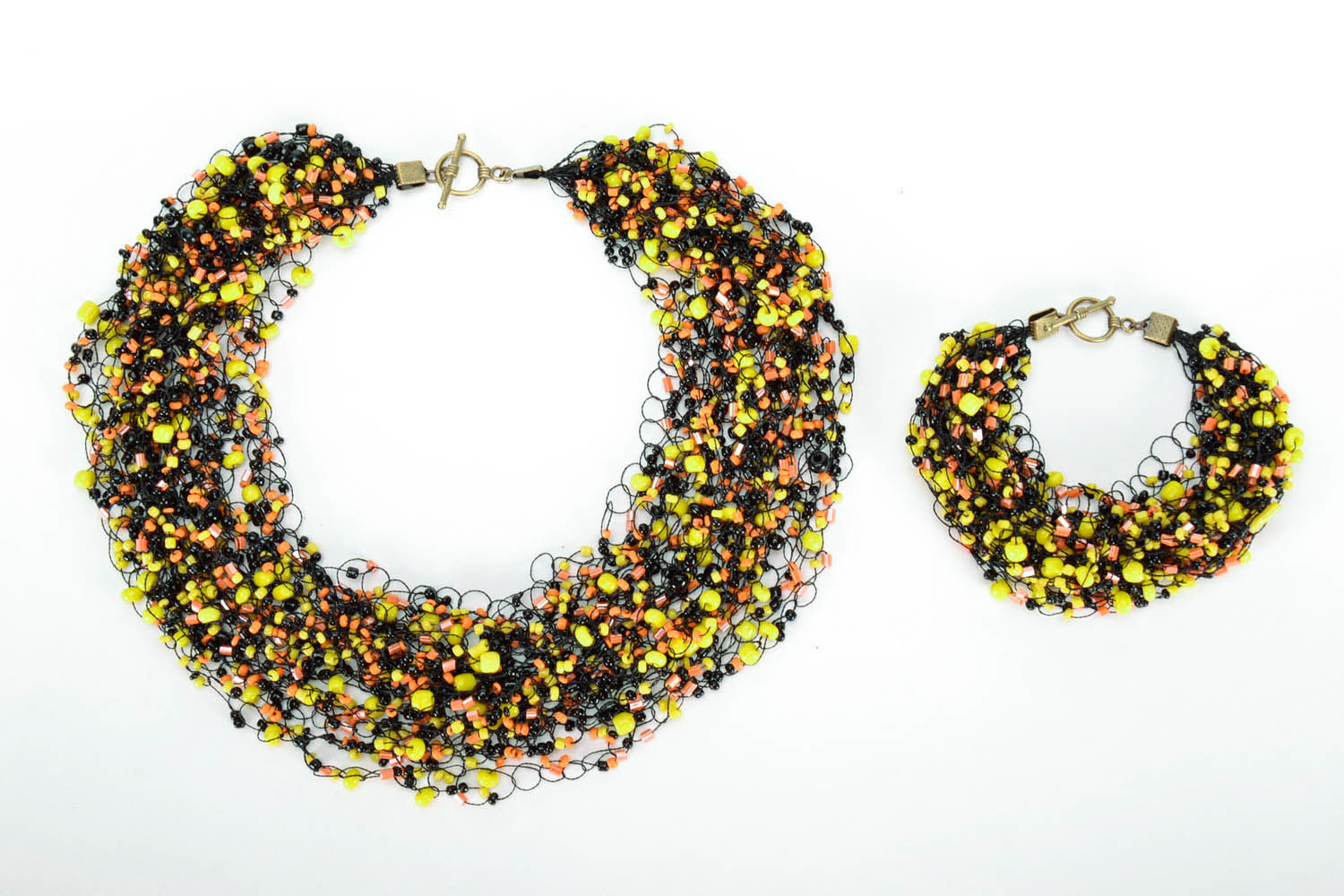 Jewelry set: necklace and bracelet made of beads photo 3