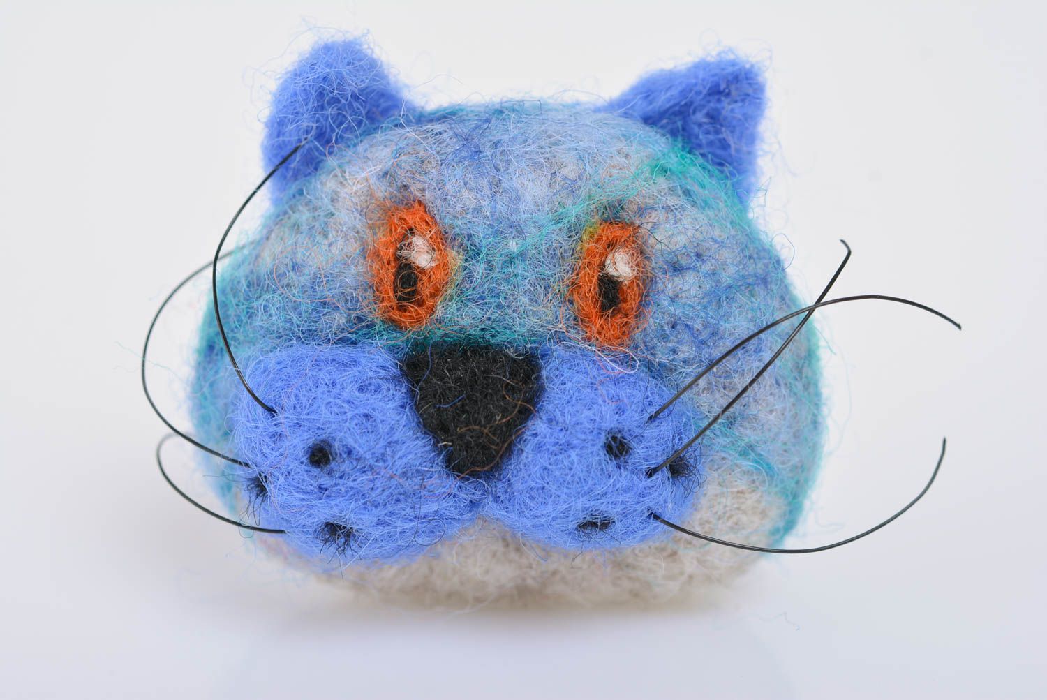 Small blue handmade felted wool brooch Cat designer accessory photo 1