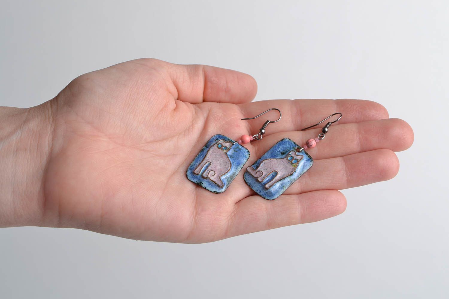 Handmade designer rectangular enameled copper dangling earrings Violet Cats photo 2