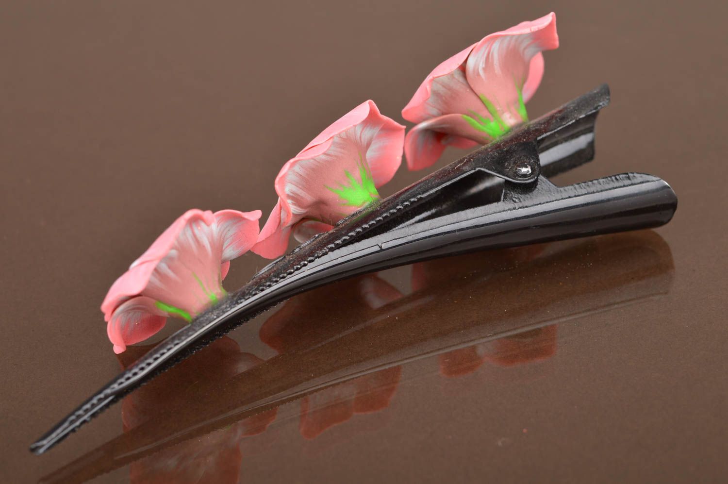 Designer hair clip on metal basis with handmade polymer clay pink flowers photo 4