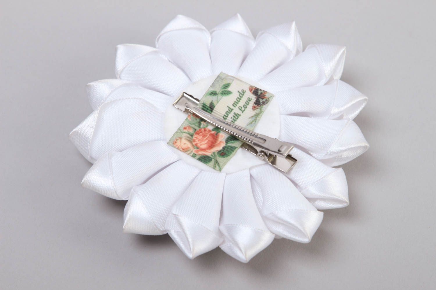 Barrette fleur blanche faite main Pince cheveux en rubans de satin Cadeau femme photo 4