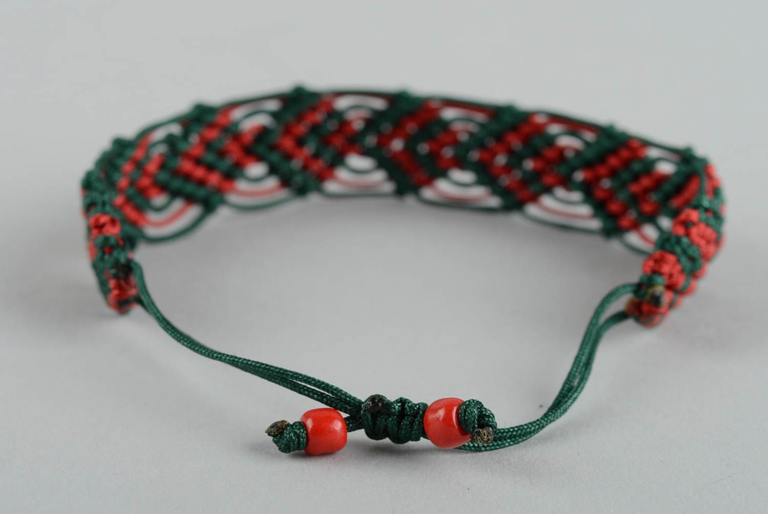 Bracelet textile Bijou fait main tressé en fils de nylon vert rouge Cadeau femme photo 4