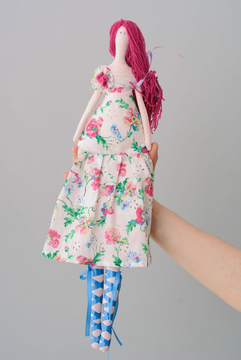 Designer doll with long legs photo 3