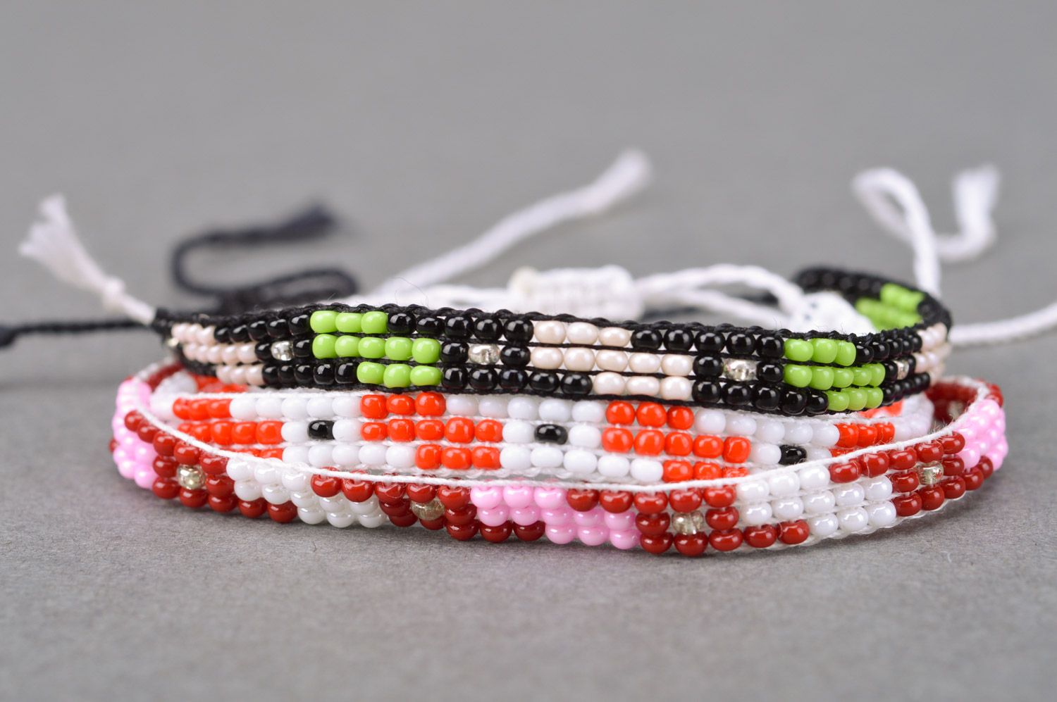 Set of handmade women's woven thin beaded bracelets for every day 3 items photo 4