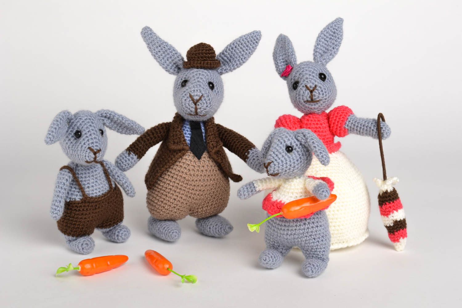 Peluches de animales hechos a mano juguetes tejidos regalos originales foto 1