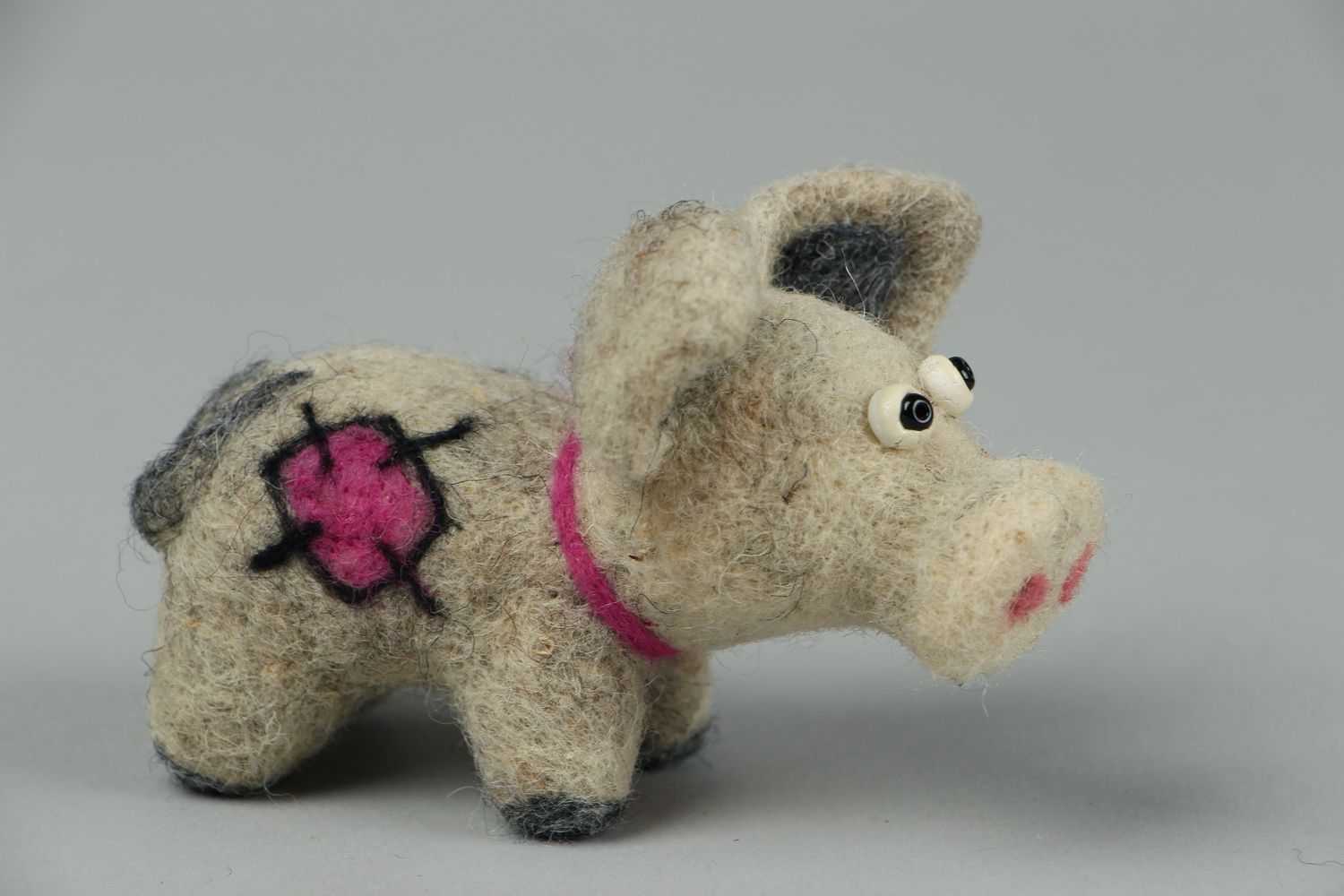 Felted toy Piggy photo 2