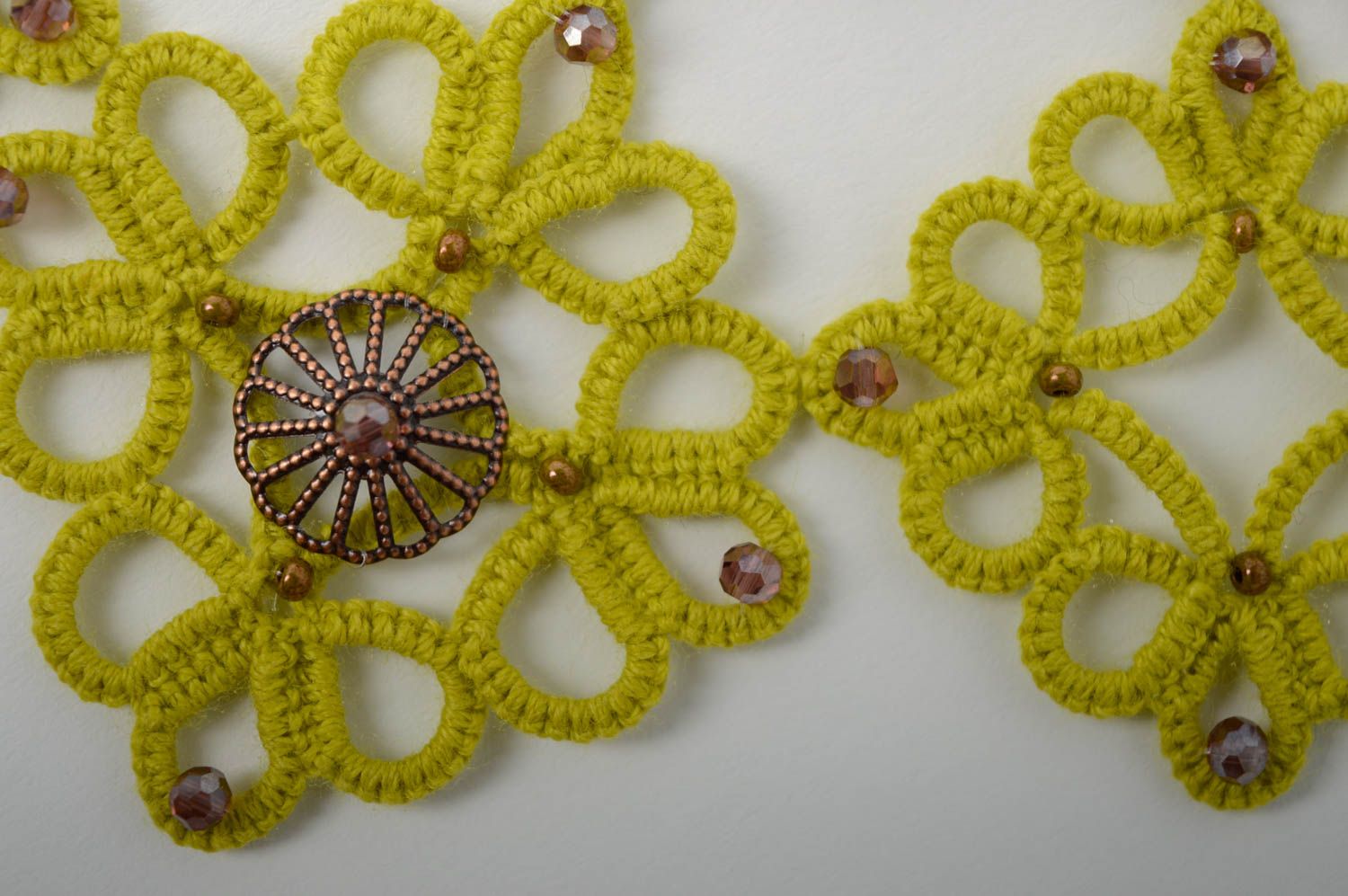 Handmade beaded necklace Green Flowers photo 5