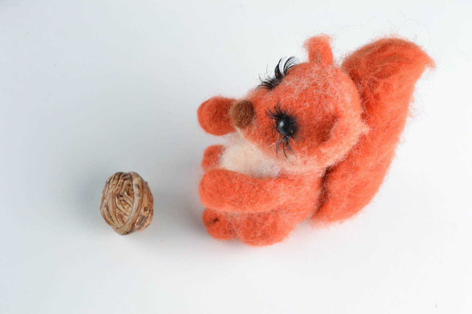 Felted wool toy Squirrel photo 2