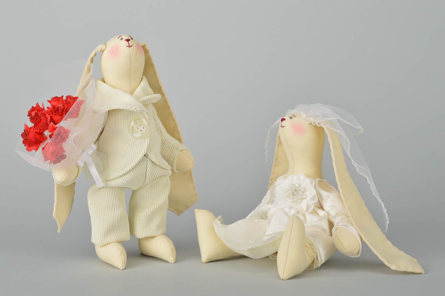 Jouets lapins faits main Doudous en tissu stylés Cadeau original Jeunes mariés photo 2