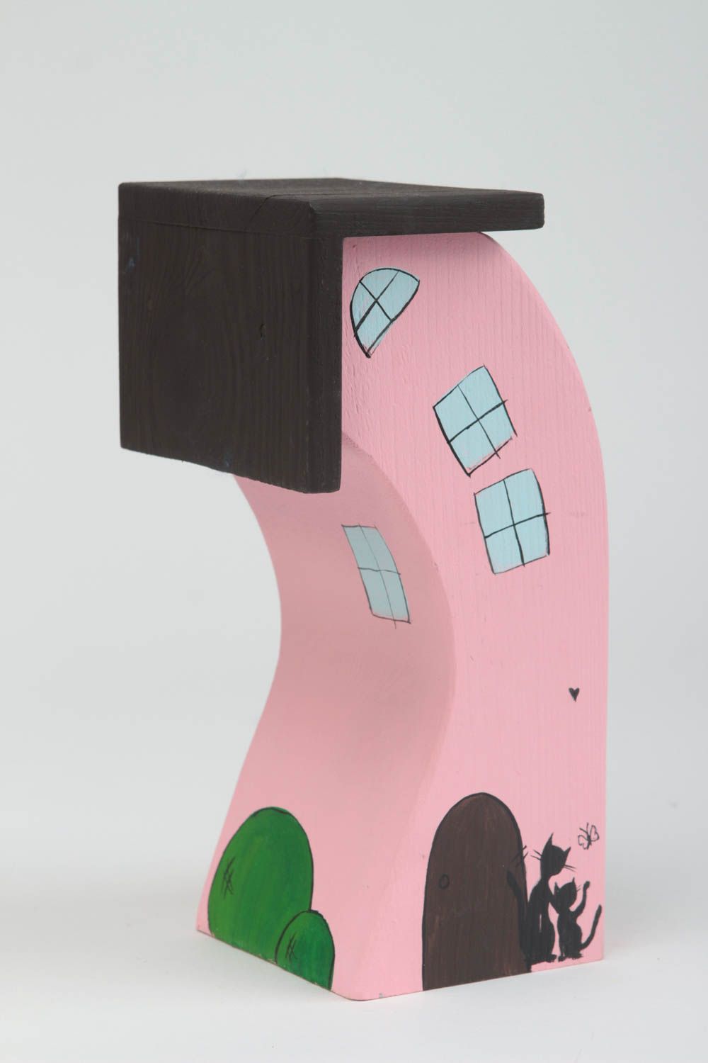 Maisonnette en bois faite main Petite figurine Cadeau original rose courbée photo 2